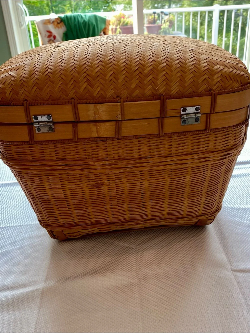 N/A handwoven rattan